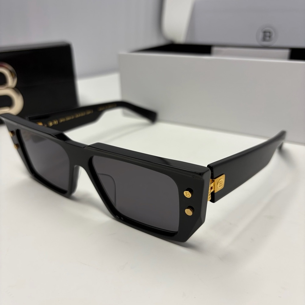 Balmain Paris B-VI Black Gold Sunglasses New Without Tag Full Set‎